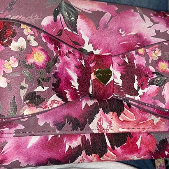Betsey Johnson XODANI Crossbody Bag Wallet Floral Bow NWT pink flowers - Picture 8 of 15